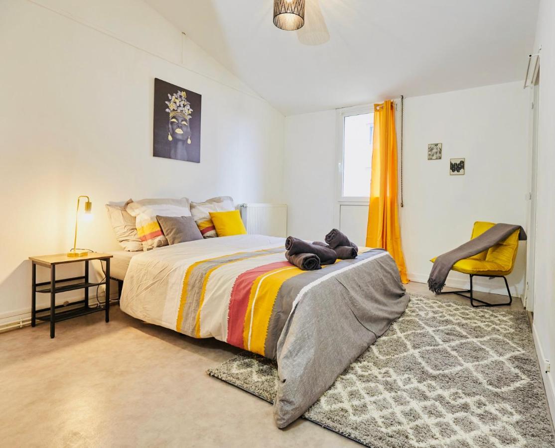 Mona Lisa : Superbe Loft Centre Ville - Parking Gratuit - Wifi Ultra Rapide-Appareil Massage-Netflix-Jeu Societe Troyes Eksteriør billede